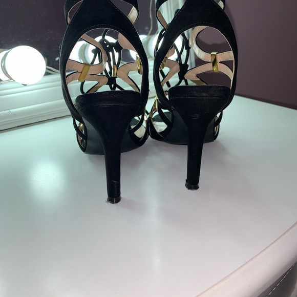 Black and gold lace up heels. - Picture 3 of 4